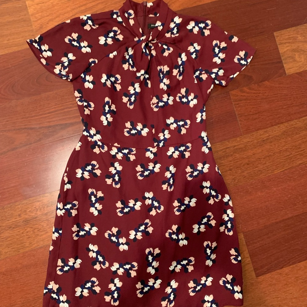 Banana republic short sleeve floral dress